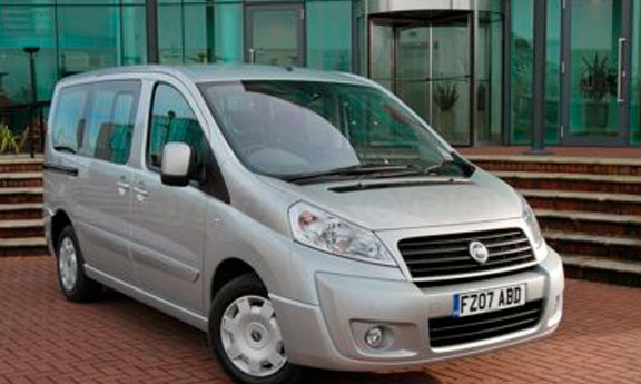 Servizio shuttle e navetta da stazione e aeroporto