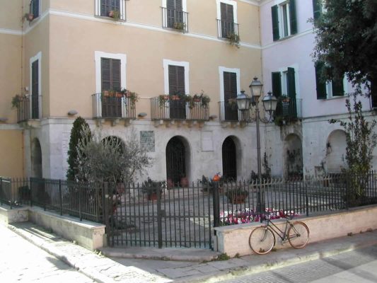 casa di D'Annunzio di giorno